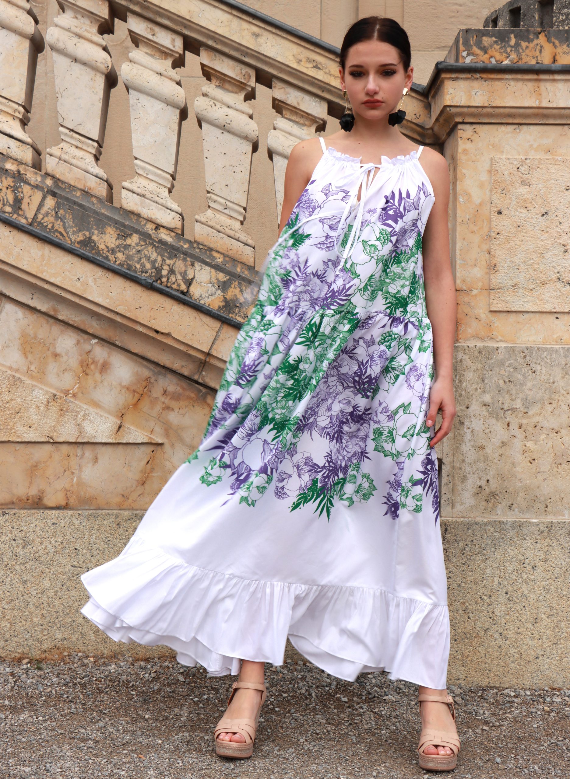white long dress without sleeves